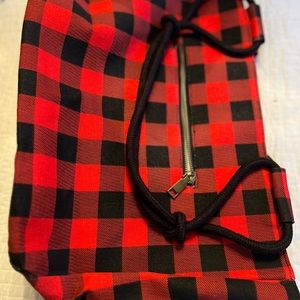 Farmhouse is my style, red buffalo check bag. Measure 16 x 11.5